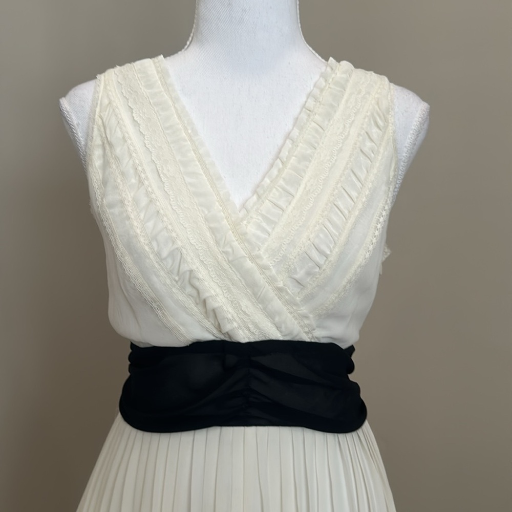 White Dress with Crisscross V-Neck Front & Black Waistband that Ties in the Back - Picture 2 of 8